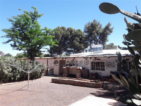 4 Bedroom Property for Sale in Loxton Northern Cape